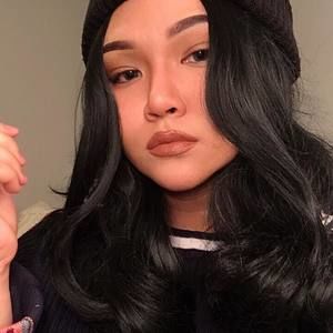 Meet your Posher, Gia